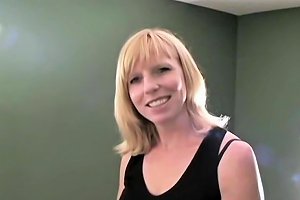 Blonde Milf Takes A Cock Up Her Ass Drtuber